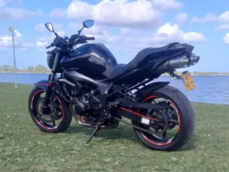 04. Motoren Yamaha fz6 600cc naked bike