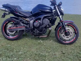 04. Motoren Yamaha fz6 600cc naked bike
