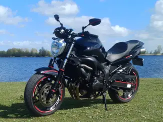 04. Motoren Yamaha fz6 600cc naked bike
