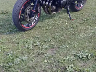 04. Motoren Yamaha fz6 600cc naked bike