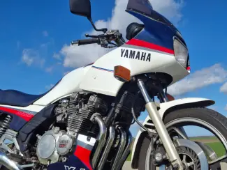 Yamaha Yamaha XJ 900 uit 1985. (Oldtimer 40+ jaar)
