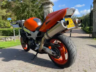Honda Honda VTR 1000 Firestorm Streetfighter | LeoVince SBK 2X| 1999
